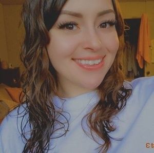 Meet your Posher, Destinee